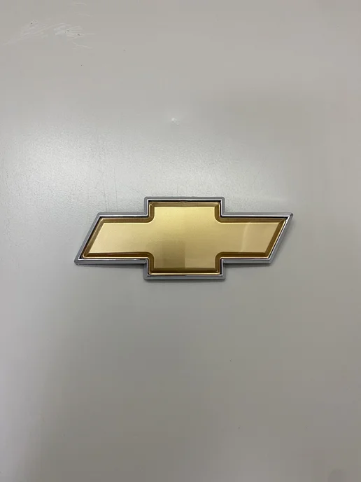 VS-Garage Эмблема на капот багажник Шевроле 13 х 4.5см золотая, 13x4.5 см, фото 2