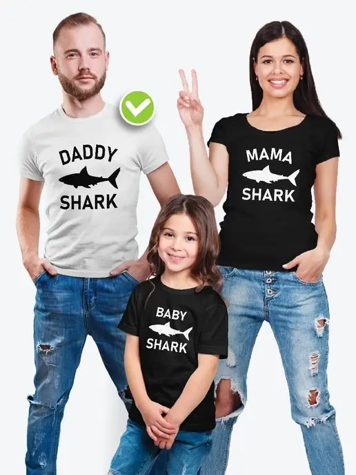 Парные футболки для мамы и дочки с сердечком