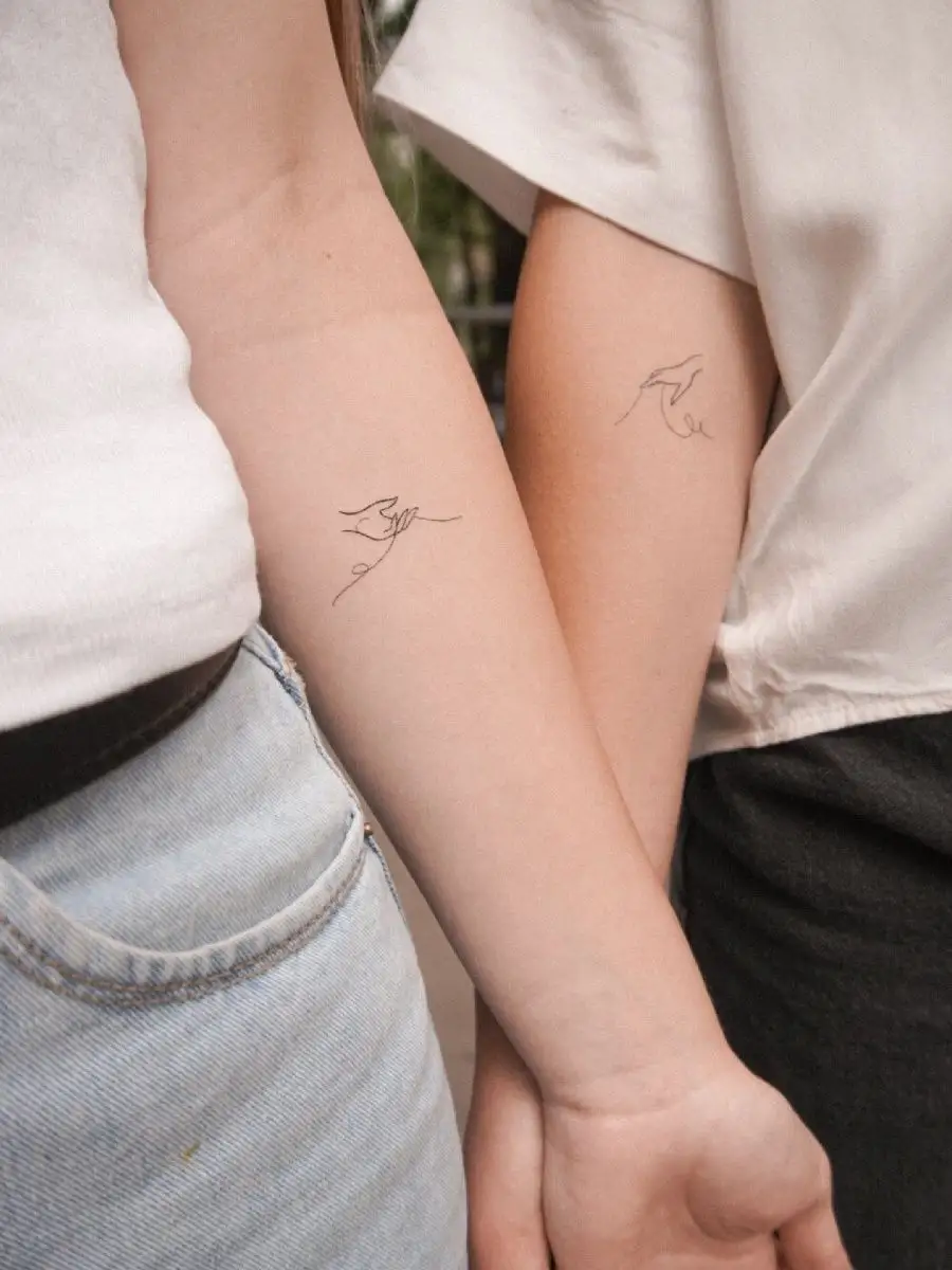 Татуировки на руку: маленькие надписи с переводом