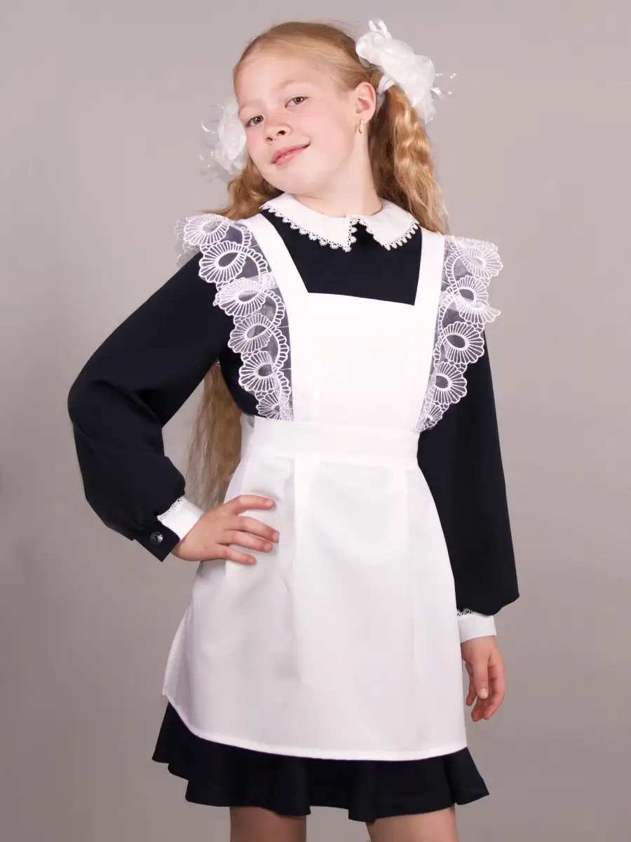 Школьная форма для девочек с фартуком. Красивые школьные фартуки. Фартук школьный. Фартук школьный белый. Школьная форма с фартуком.