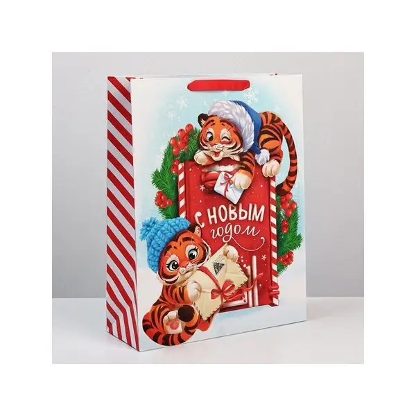 Подарочный пакет новогодний ламинированный