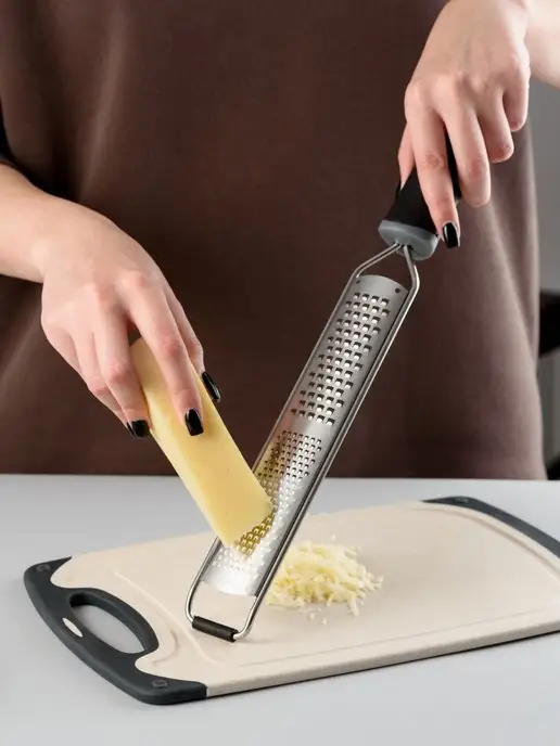 Shiny Kitchen Ручная мини терка для сыра и чеснока, черный, фото 4