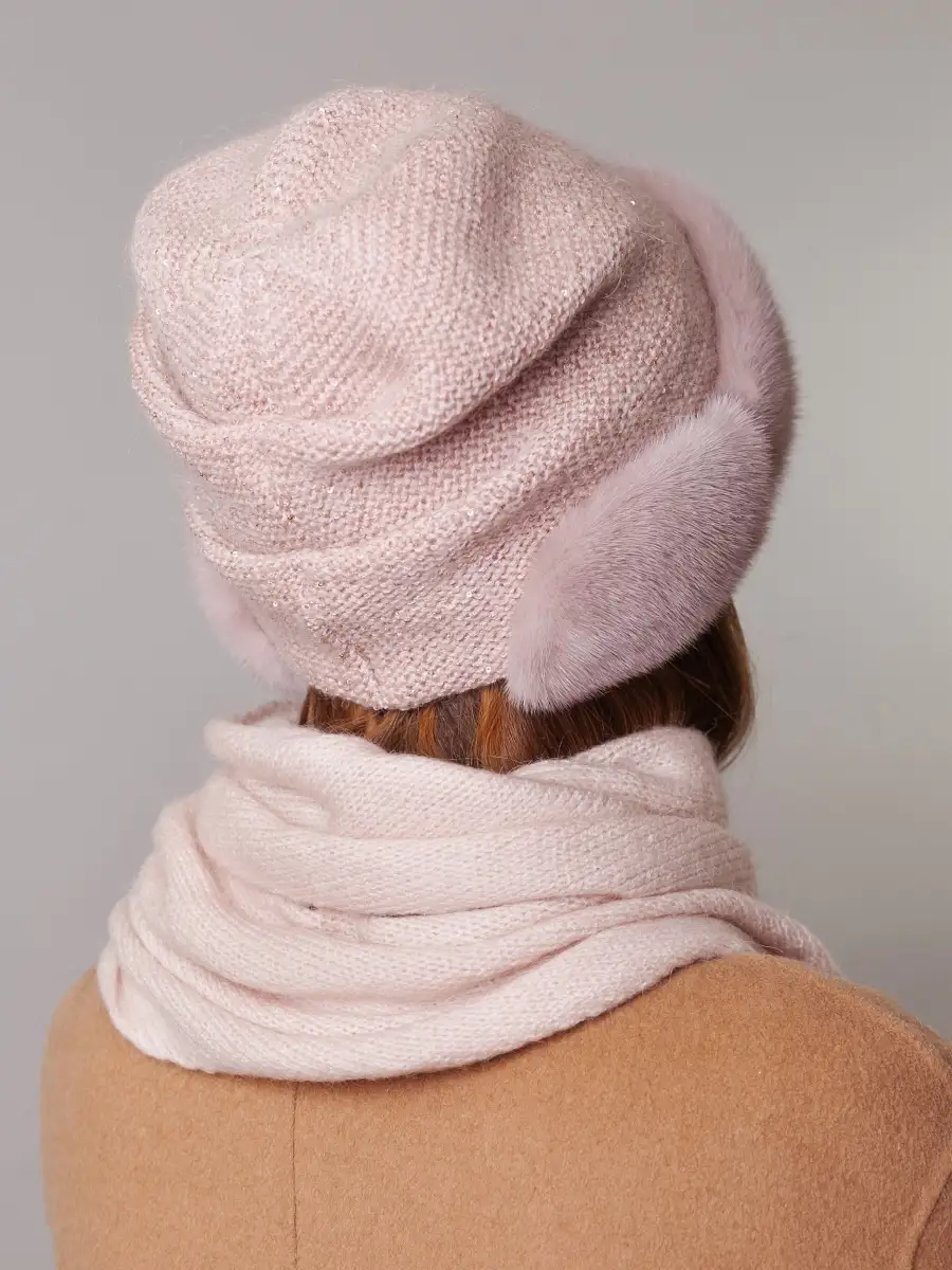 Купить шапки из вязаной норки в Москве с доставкой. Магазин Пильников