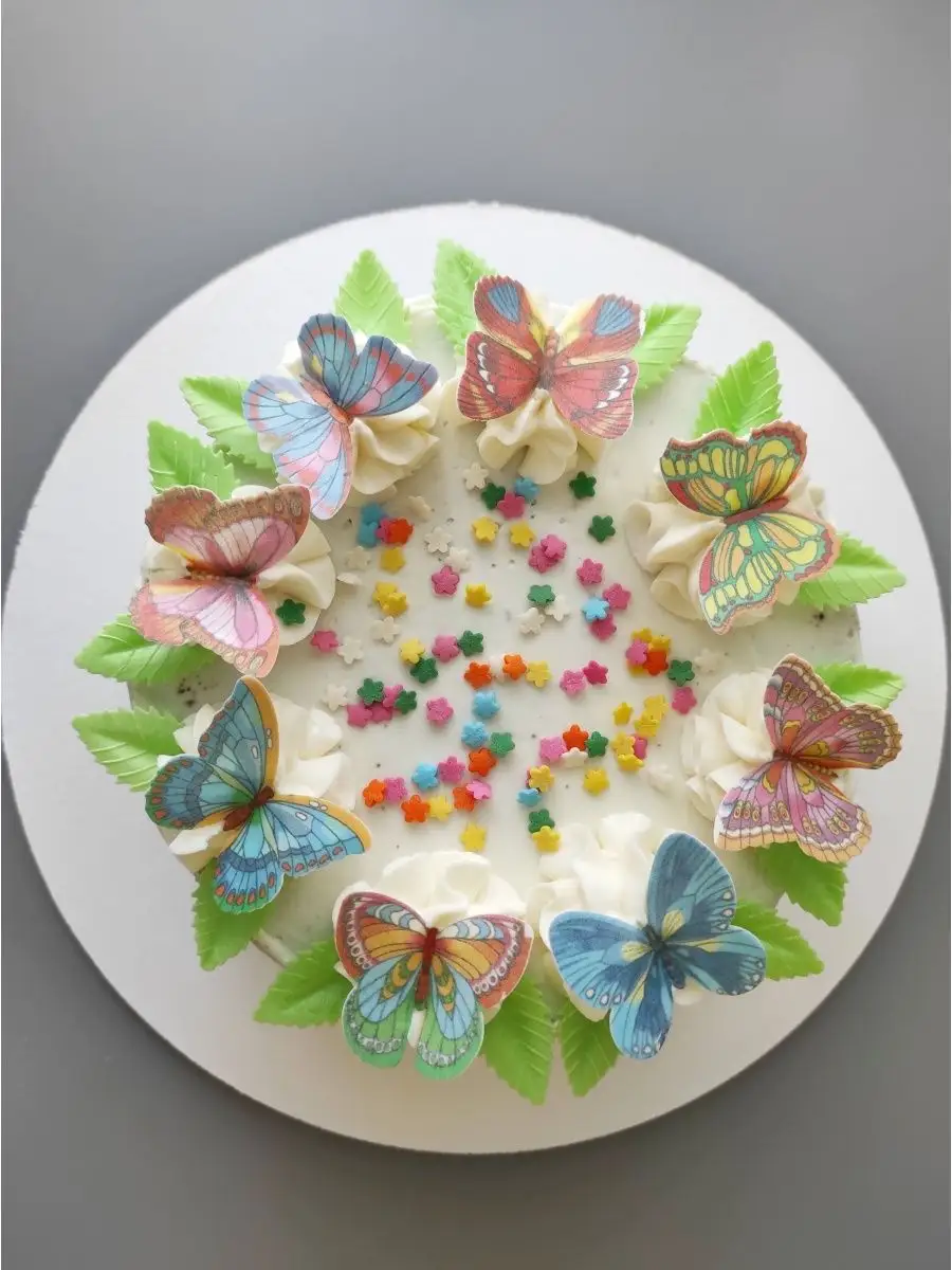 Вафельные бабочки для торта купить. Украшение торта бабочками. Украшение торта бабочками вафельными. Торт украшенный вафельными бабочками. Декор торта с бабочками.
