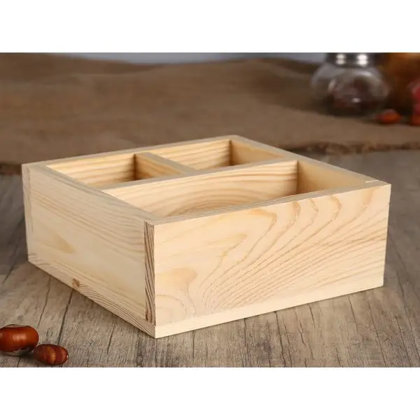 Подставка «Квадрат» из СОСНЫ, с 3мя отсеками, 15×15×8 см