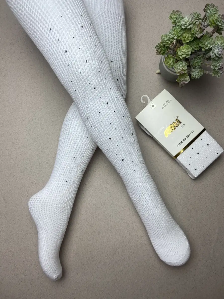 Колготки детские с рисунком. Новомосковский трикотаж колготки детские. Девочка в красных колготках. Колготки детские конте princess 40. Колготки гатта фуну 05.