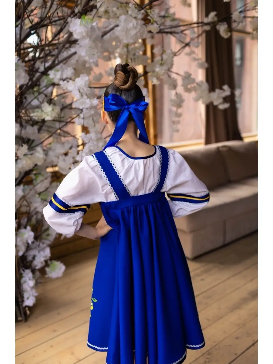 Женский костюм «Кружевная Кадриль» с кокошником и блузой