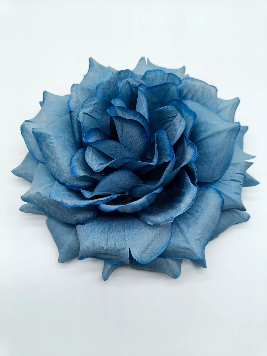 3. Изготовление розы из фигурной полоски ткани